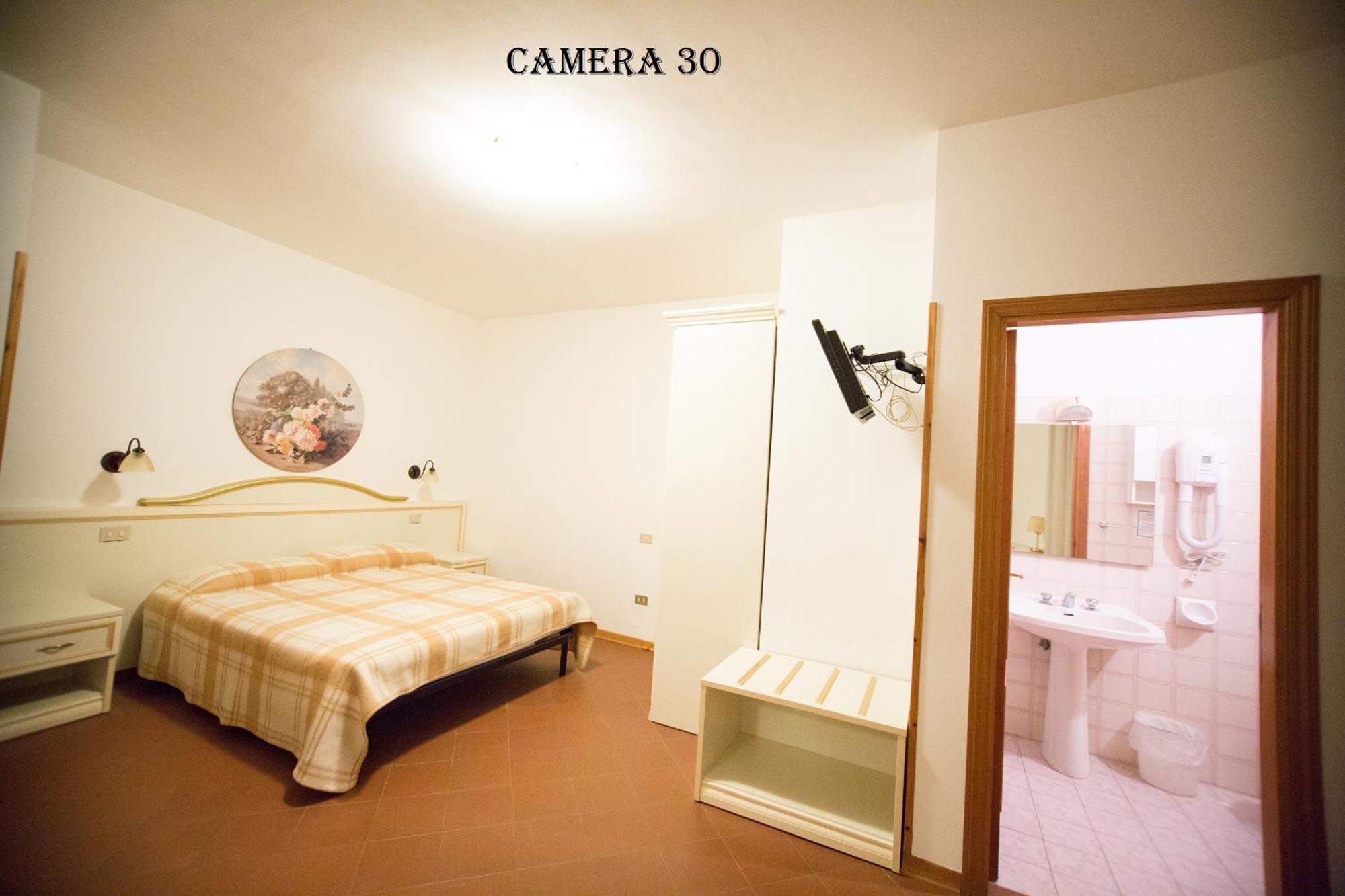 Hotel I Tigli Albergo Diffuso Corinaldo Eksteriør billede