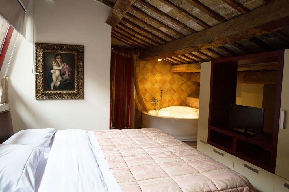 Hotel I Tigli Albergo Diffuso Corinaldo Eksteriør billede